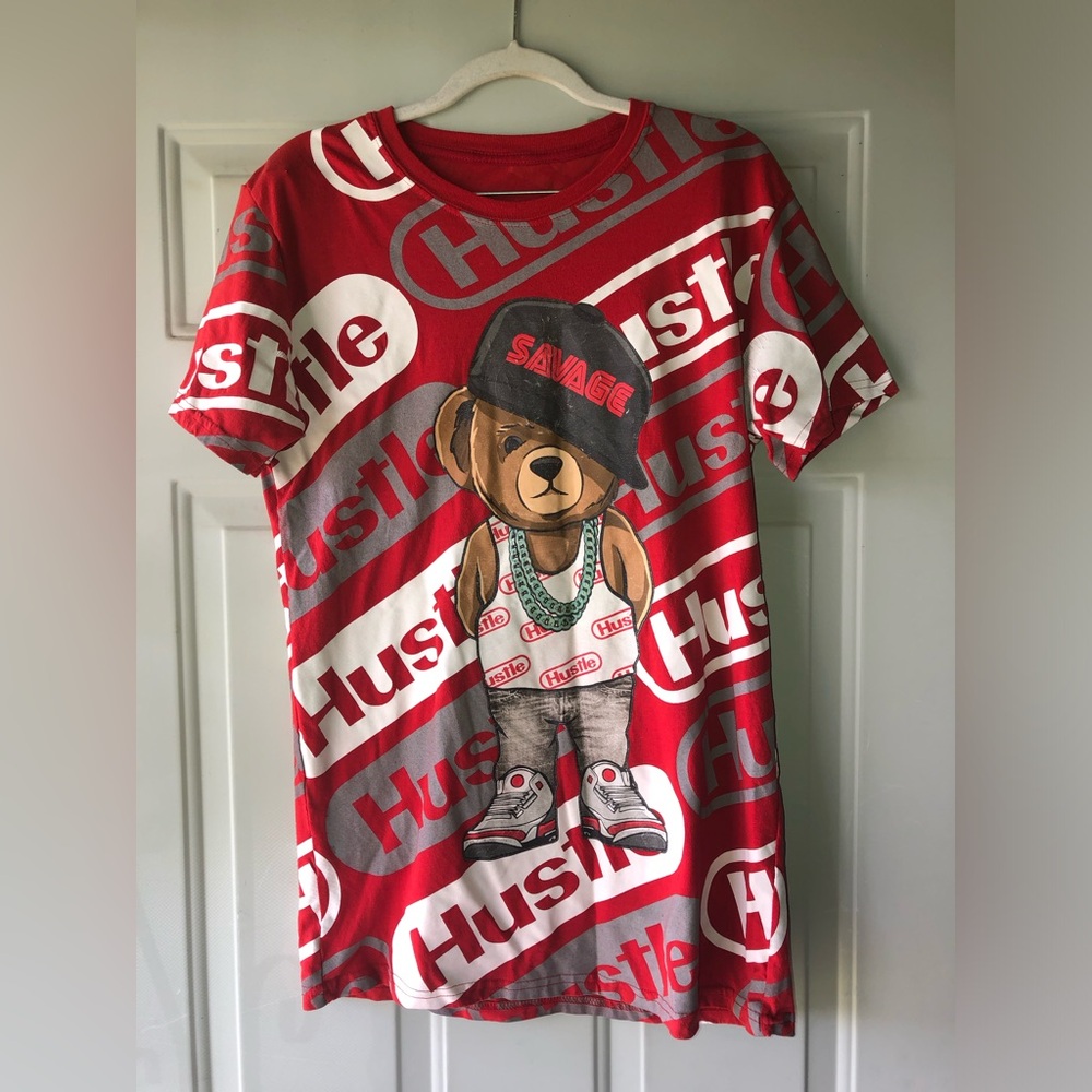 Bailey Apparel bear graphic tee size M